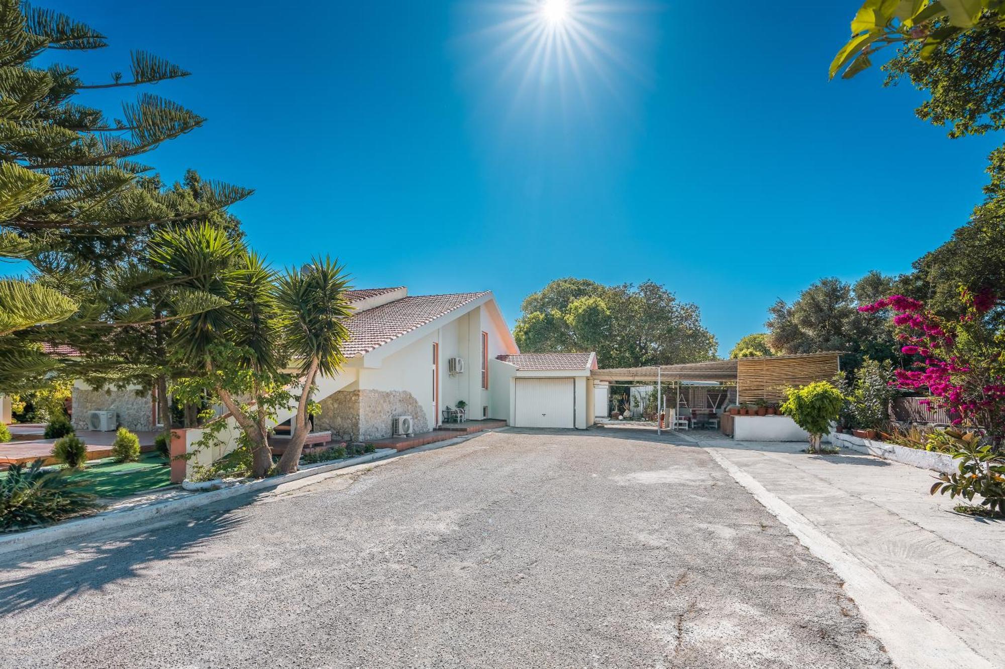 Artzy Villa Rhodes City Exterior foto